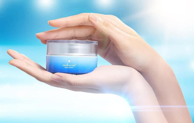 Kem trj nám da Sakura Transforming Cream thuộc top sản phảm bán chạy nhất hiện nay