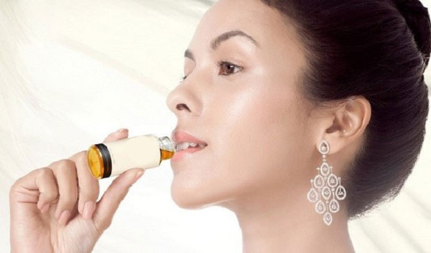 Nước uống collagen Hàn Quốc có tác dụng làm đẹp da, chống lão hóa da...