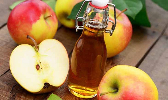 Giấm táo mang lại nhiều tác dụng tốt cho sức khỏe và làm đẹp