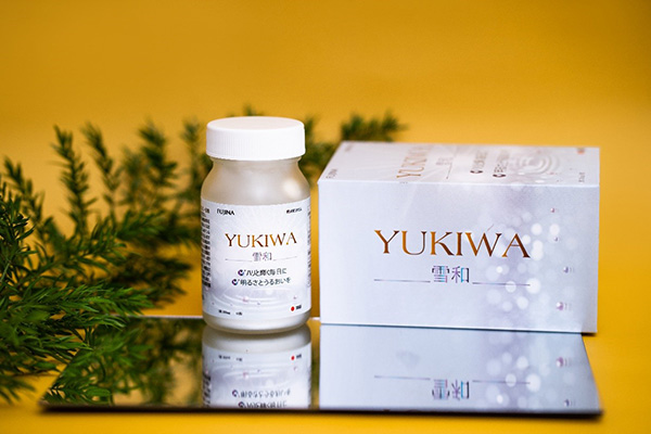 Viên uống trắng da Nhật Bản Yukiwa chứa thành phần chính gồm có Ceramide, tinh chất Collagen và tinh chất Placenta