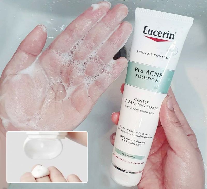 Sữa rửa mặt tạo bọt Eucerin ProAcne Cleansing Foam